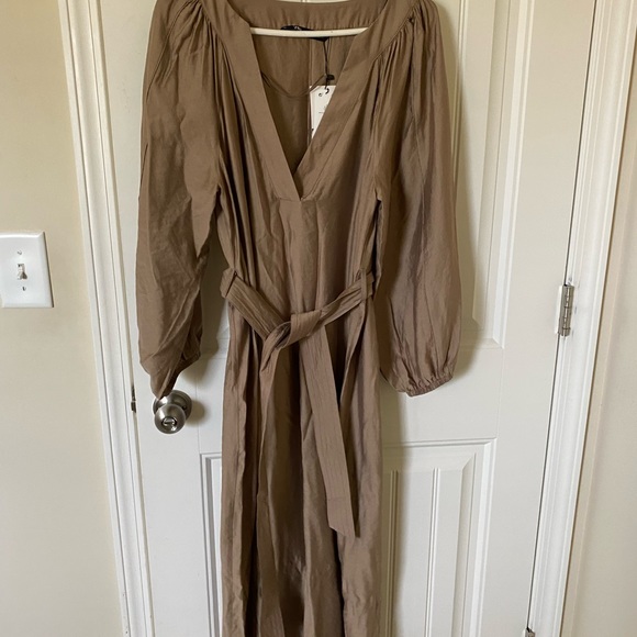 ZARA viscose belted midi dress - Picture 4 of 4